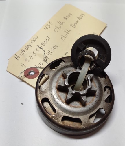 HUSQVARNA 435 575568001 CLUTCH ASSY (USED)